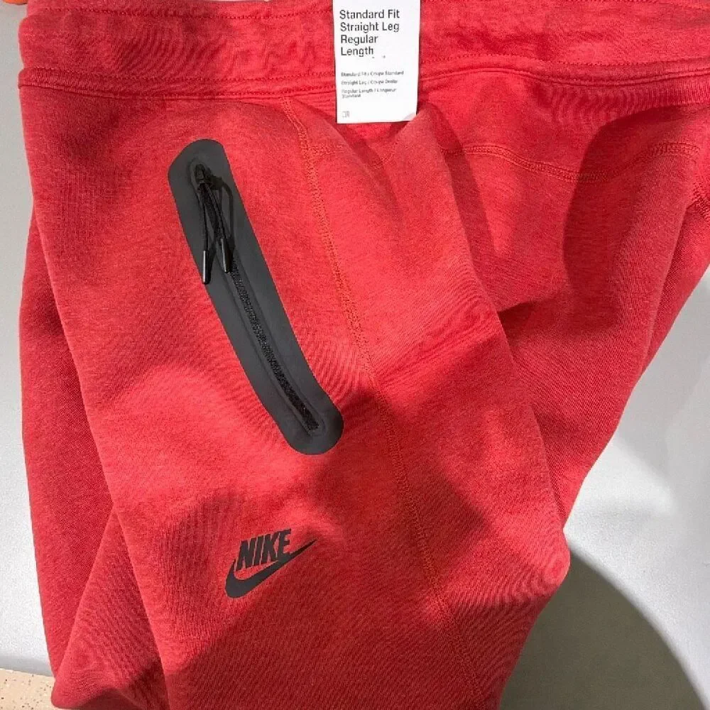 Nike Sportswear Tech Men’s Open Hem Standard Fit Sweatpants Jogger NWT